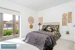 Bedroom- click for photo gallery